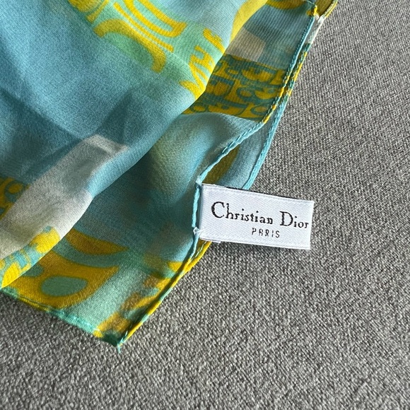 VINTAGE DIOR/ JOHN GALLIANO 100% Silk Scarf
2005 J’Adore Collection - Picture 2 of 5